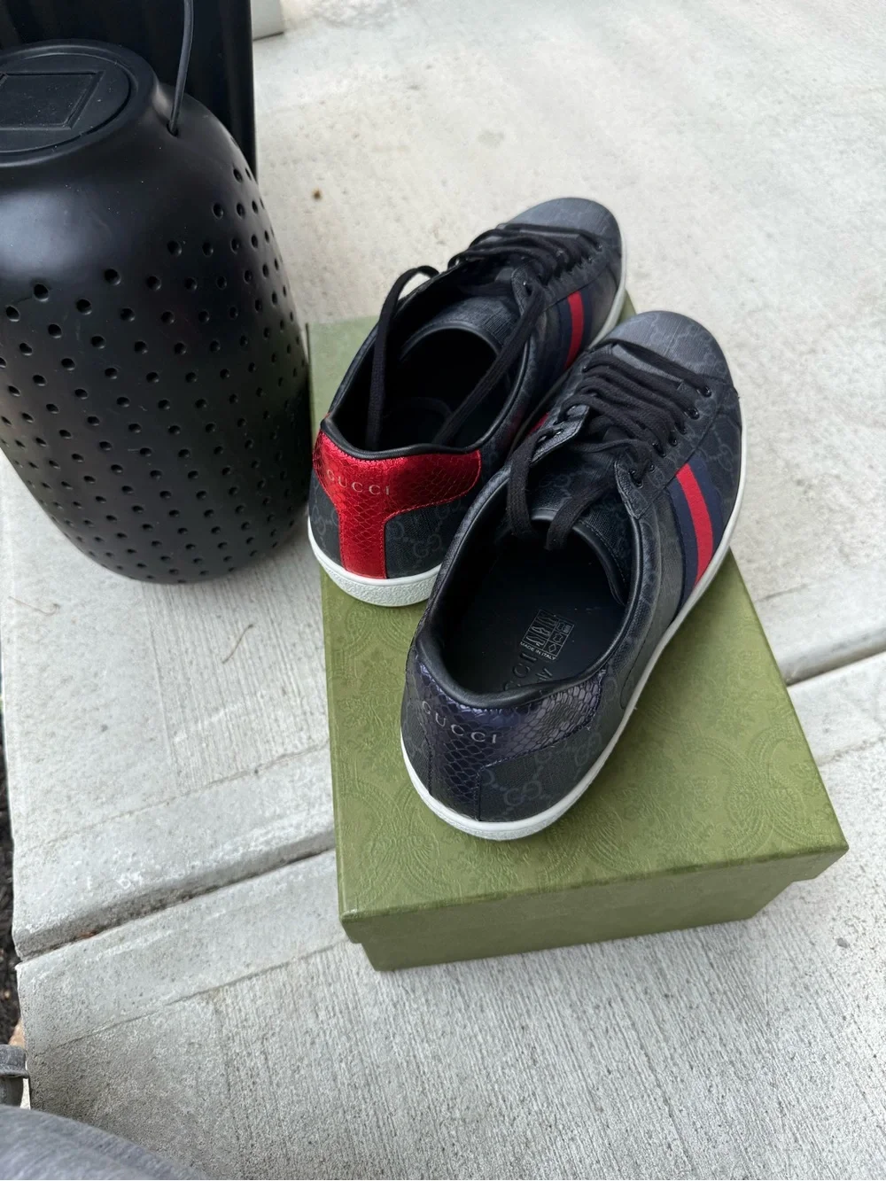 Gucci Black GG Canvas Low-Top Sneakers with Red and Blue Stripe